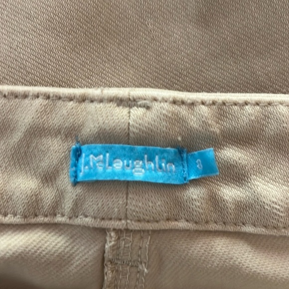 J McLaughlin women’s cream jeans with gold button and tabs - size 8 - Picture 4 of 5
